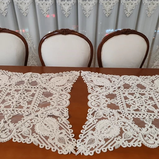 رومیزی مربع دانتل ترک اصل سه تکه طرح الگانت