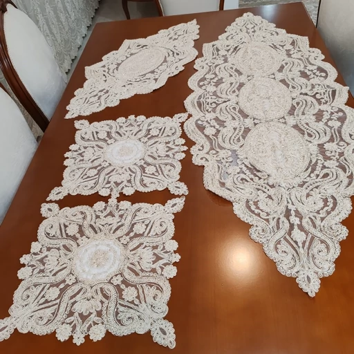 ست رومیزی پنج تکه مخمل دانتل ترک طرح النا