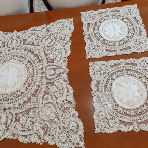 رومیزی مربع دانتل مخمل ترک اصل سه تکه کد11