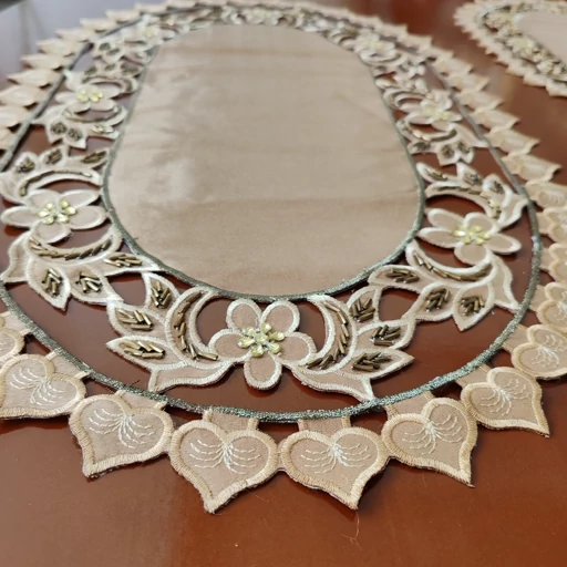 رومیزی بیضی سه تکه ساتن ملیله دوزی مدل قلب