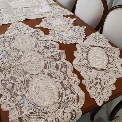 ست رومیزی پنج تکه مخمل دانتل ترک طرح النا