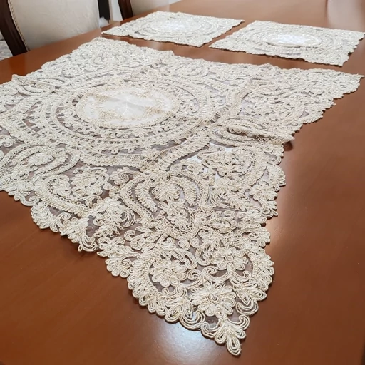 رومیزی مربع دانتل مخمل ترک اصل سه تکه کد11