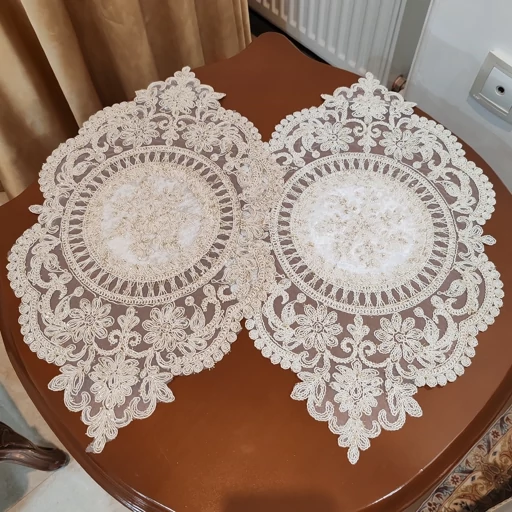 سرویس رومیزی دانتل مخمل ترک چهار تکه مدل تاج