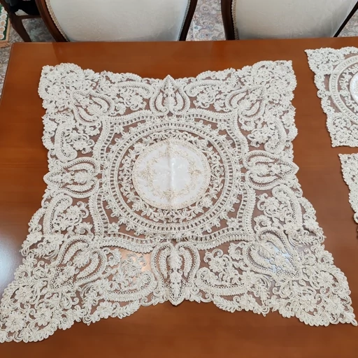 رومیزی مربع دانتل مخمل ترک اصل سه تکه کد11