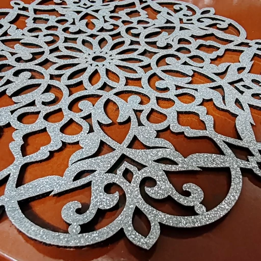 رومیزی توسینی گرد چرم اکلیلی طرح بهار 20 سانت