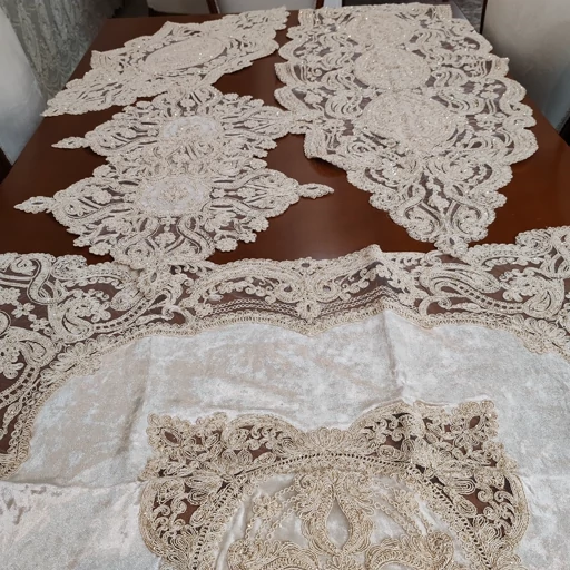ست رومیزی پنج تکه مخمل دانتل ترک طرح النا