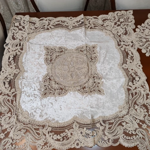 ست رومیزی پنج تکه مخمل دانتل ترک طرح النا