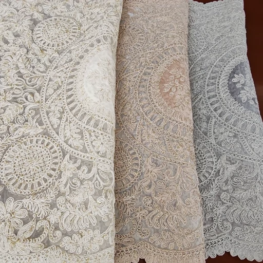 رومیزی مربع دانتل شاین دار سه تکه طرح کیمیا