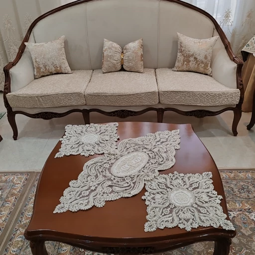 رومیزی ملیله و مروارید دوزی مخمل دانتل سه تکه طرح لاله