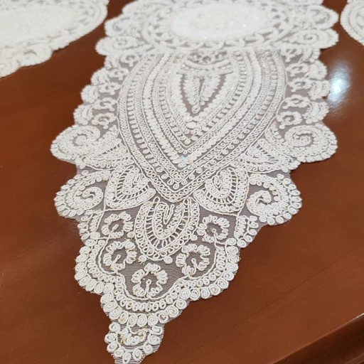 رومیزی دانتل مخمل خارجی سه تکه طرح خورشیدی