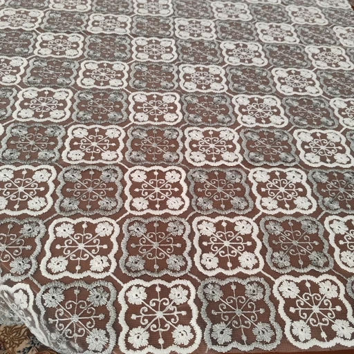 رومیزی روپشتی مربع حریر گیپور جدید طرح شکوفه80