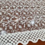 رومیزی مربع بزرگ حریر گیپور حاشیه دار سایز 100