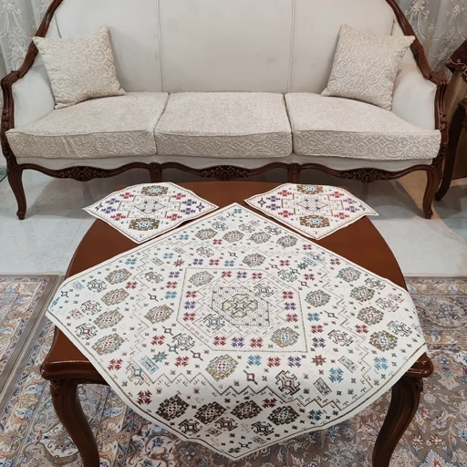 رومیزی مربع سه تکه مخمل شاین ابریشمی طرح عشایر