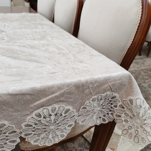 رومیزی غذاخوری مخمل دانتل ترک چهار نفره گل داوودی