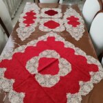 سرویس رومیزی مخمل دانتل ترک پنج تکه زرشکی طرح گل